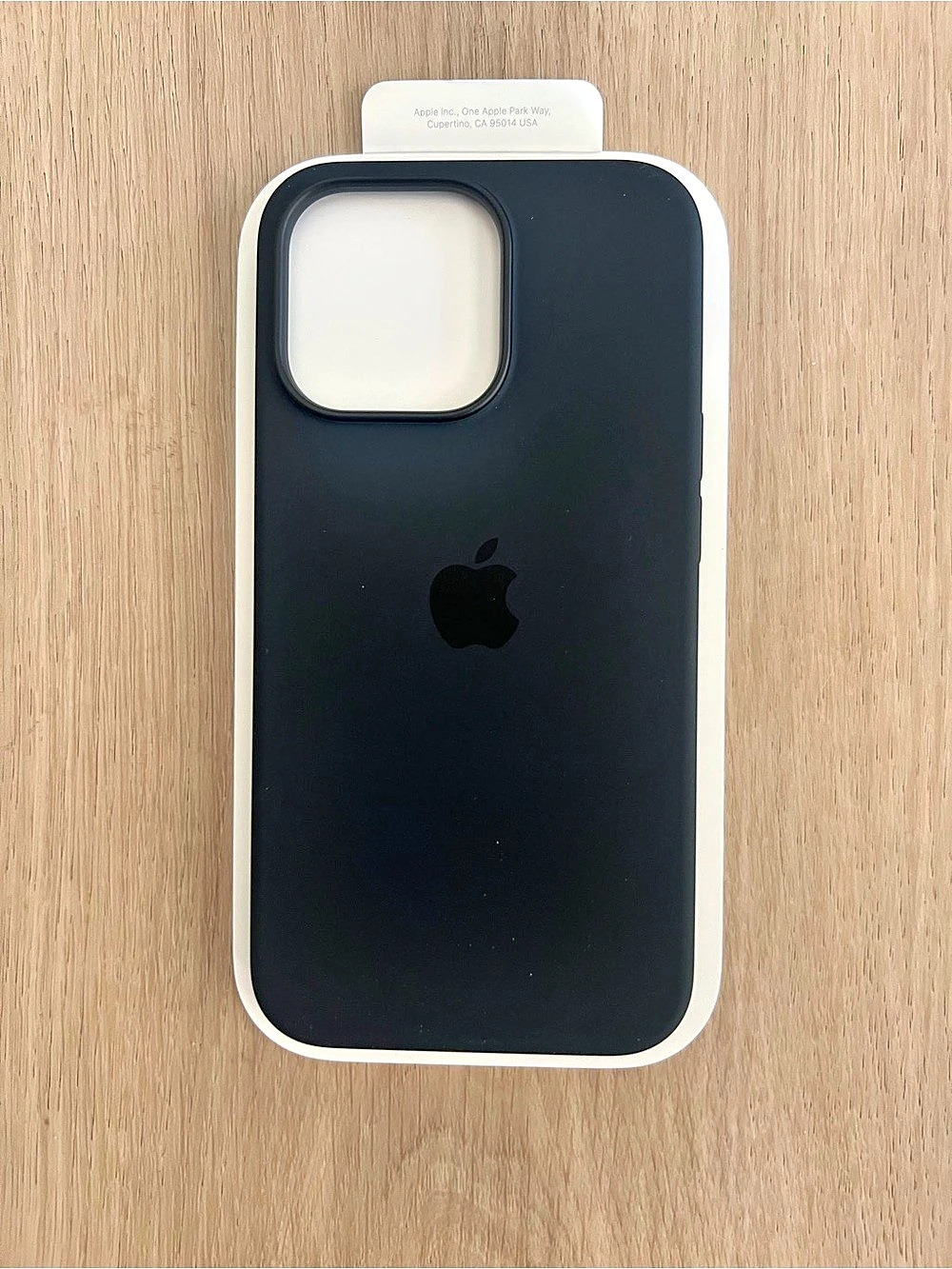 Apple iPhone 13 Pro Silicone Case with MagSafe Black NWT Open Box